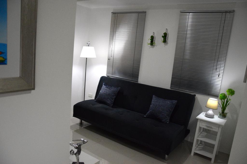 Jazz Makati Luxury Apartment Manila Luaran gambar