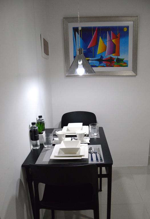 Jazz Makati Luxury Apartment Manila Luaran gambar
