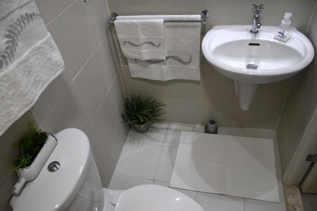 Jazz Makati Luxury Apartment Manila Luaran gambar