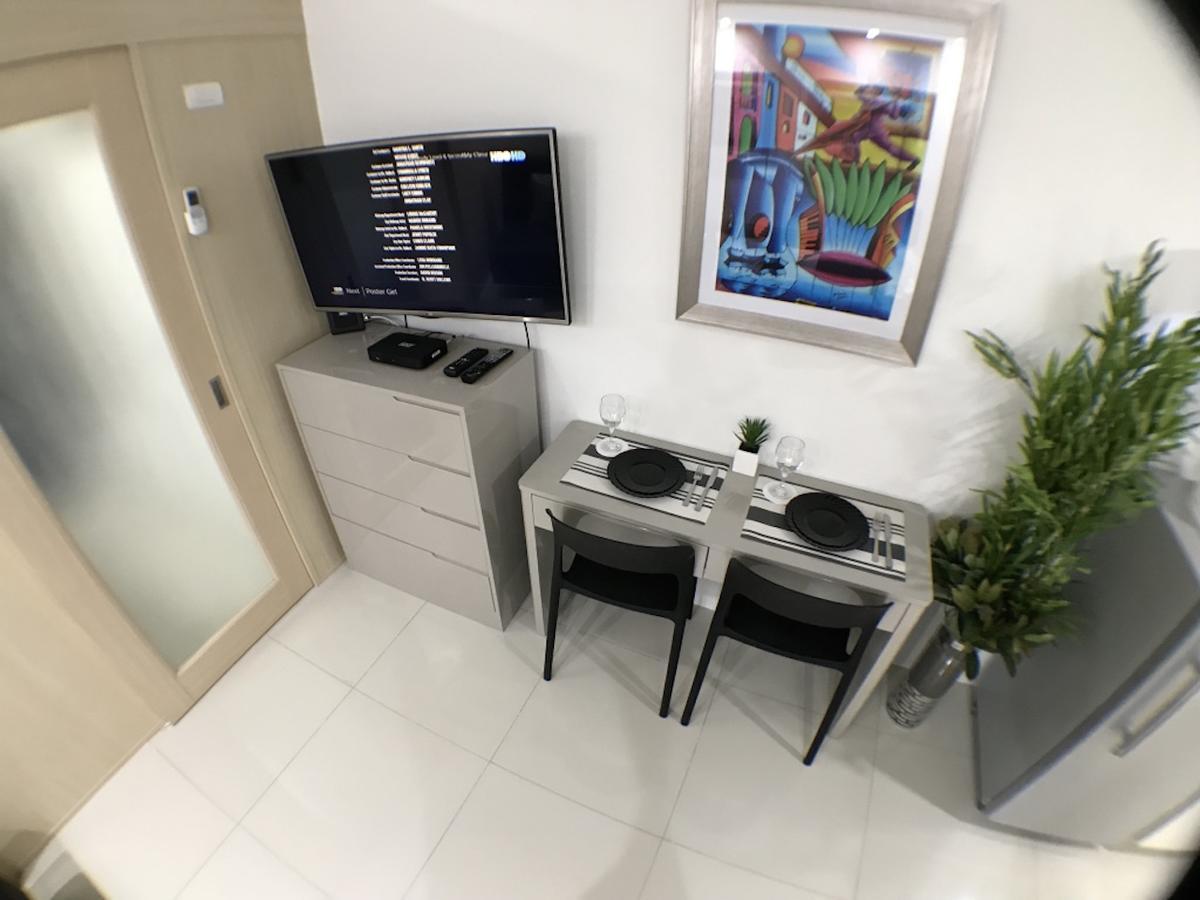 Jazz Makati Luxury Apartment Manila Luaran gambar